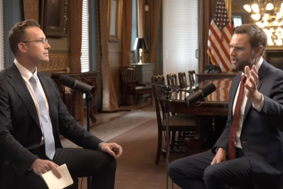 JD Vance Claps Back at Joe Rogan's Critique of MAGA Supporters