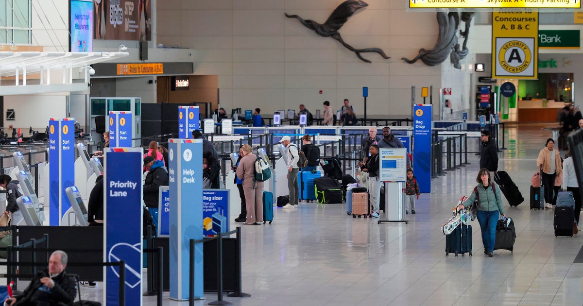 TSA Staffing Crisis Persists Despite Back Pay Arrivals
