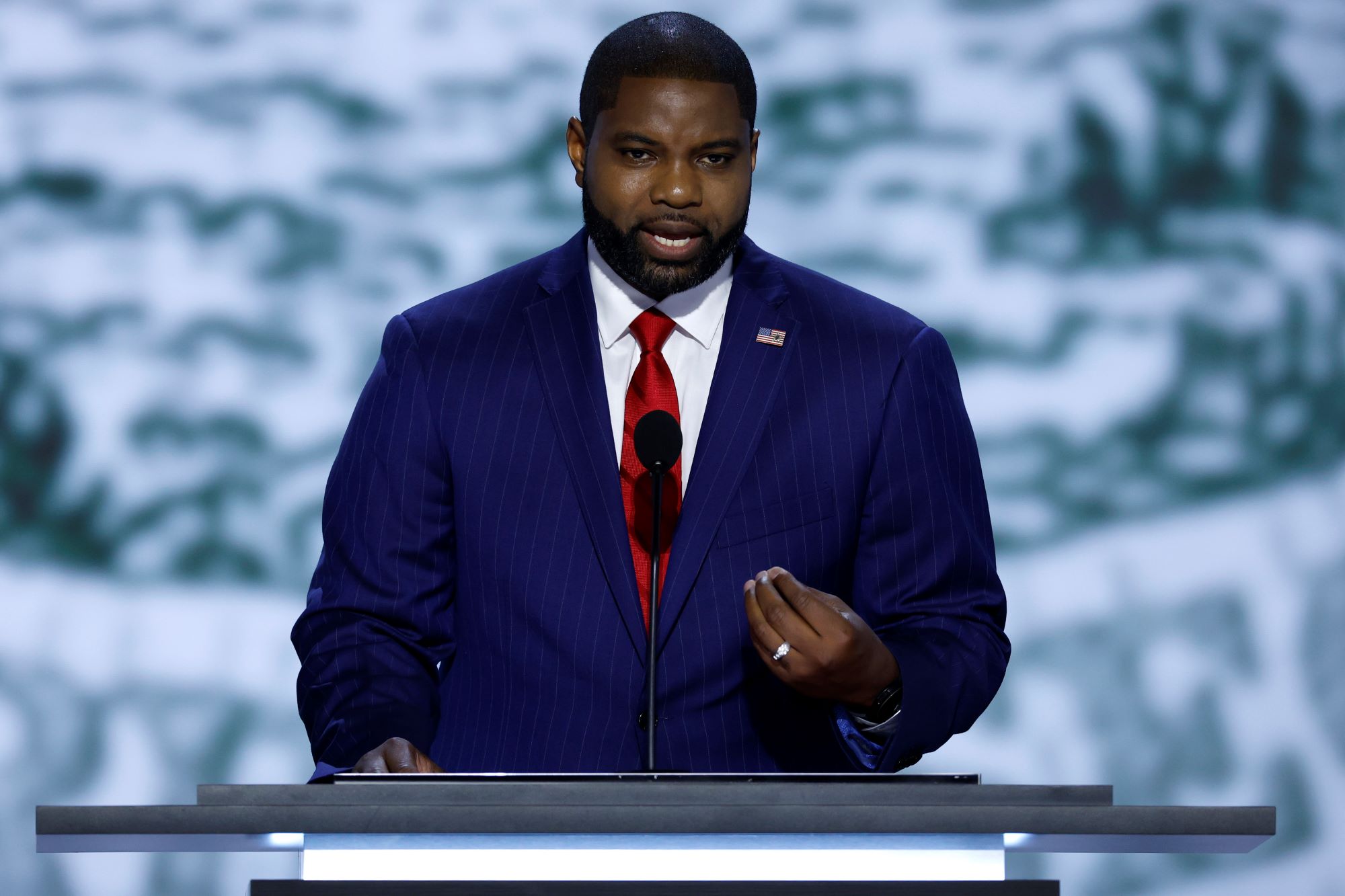 Byron Donalds Dominates Florida GOP Governor Race, Yet 39% of Voters Remain Uncertain