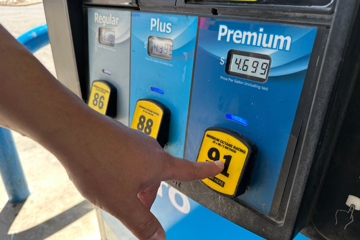 Trump Acknowledges High Gas Prices May Persist Until Midterm Elections