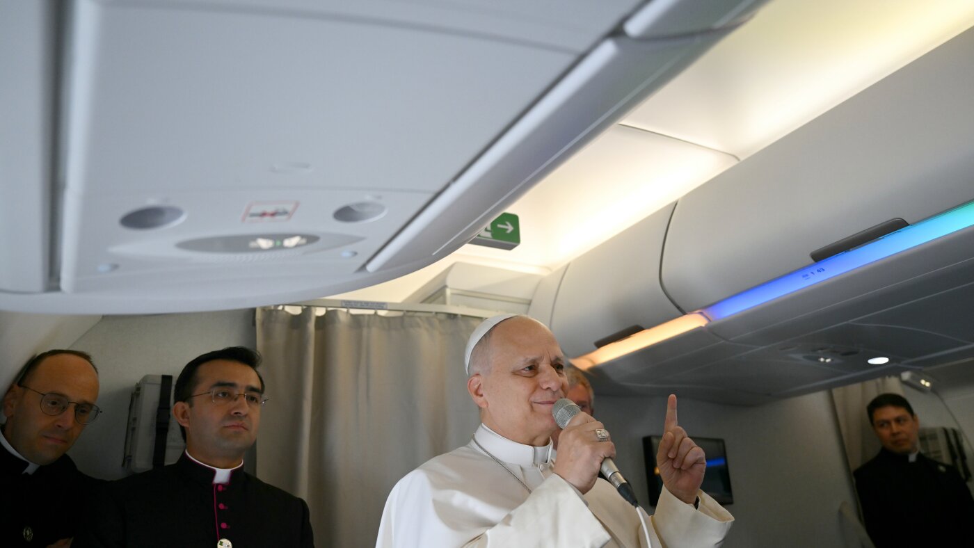 Pope Leo XIV Unfazed by Trump’s Criticism Amid Iran War Dispute