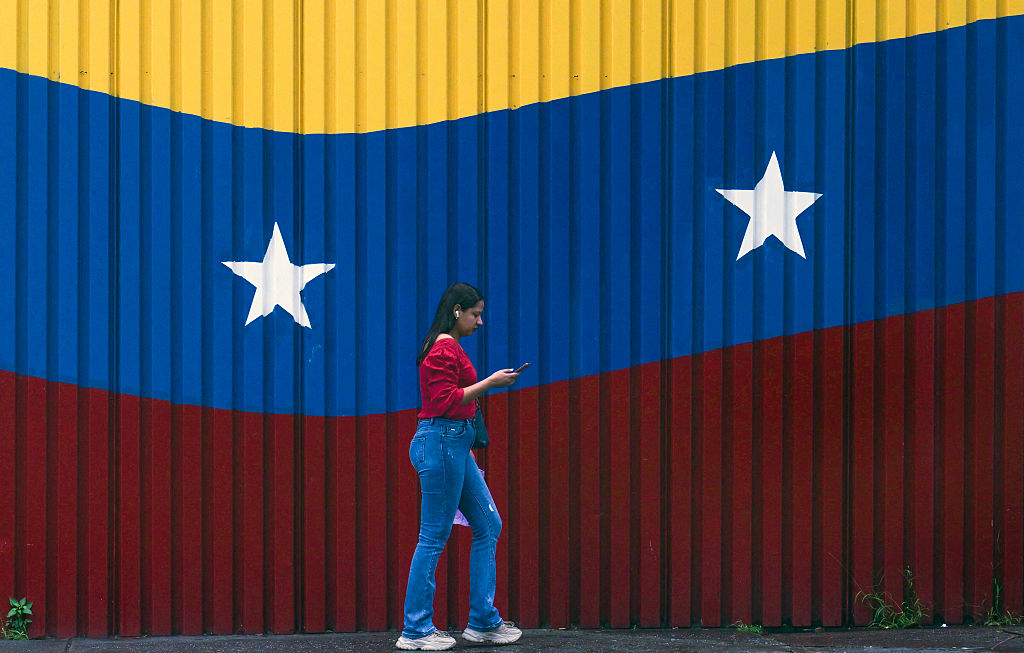 One-Third of Venezuelan Migrants Eye Homecoming, Yet Few Plan Immediate Return