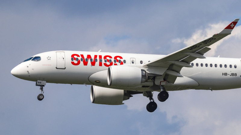 Flight Horror: Man Gropes Sleeping Woman, Hands Her Creepy Note
