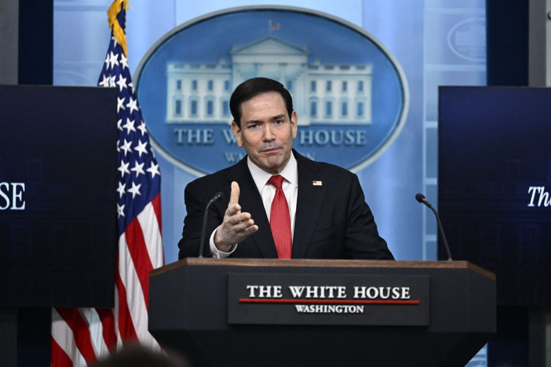 Rubio Backs Trump’s Wild Claims About Pope Leo and Iran’s Nuke Dreams