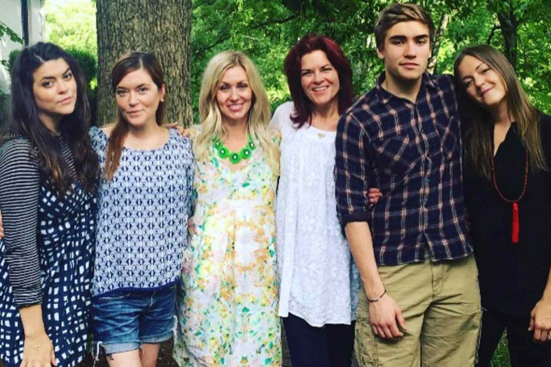 Rosanne Cash's Five Offspring: The Legacy of a Country Queen
