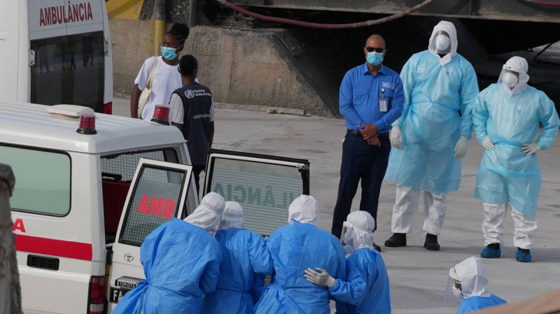 Hantavirus Outbreak Soars as MV Hondius Strands Passengers in Crisis