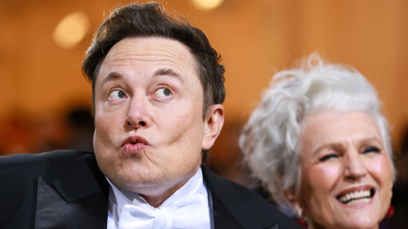 Elon Musk Faces Accusations of Pretending to Be His Mom Following 'Cringy' Mistake on X