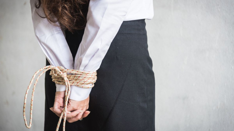 Mistress Hit with $500K Bill After Lover Suffocates in Bondage Session
