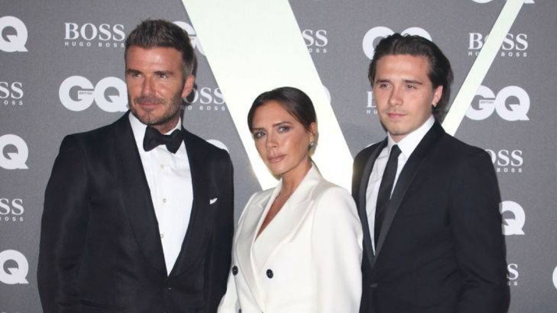 Brooklyn Beckham Ditches Family Again in Sweet Instagram Snap with Nicola Peltz