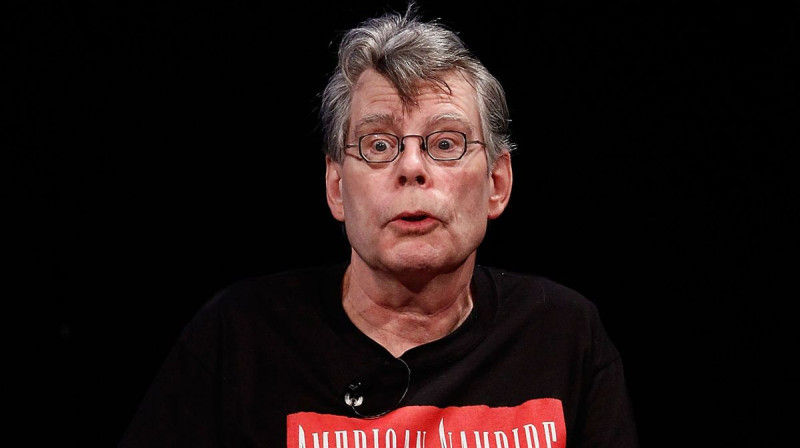 Stephen King Unleashes Fury on 'Trumpaholics' as Countdown to Presidency's End Begins