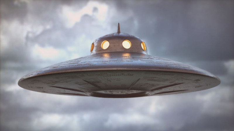 FBI Informant Claims UFOs Linked to Mysterious Deaths, Fears for Her Life