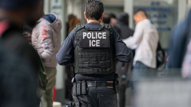 Ex-Private Prison Executive Takes the Helm at ICE