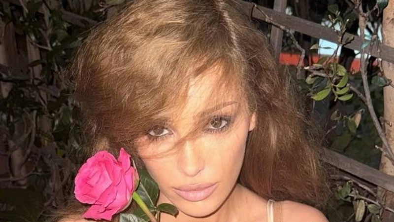 Bianca Censori Sizzles in Scanty Swimwear, Sparks Fashion Frenzy