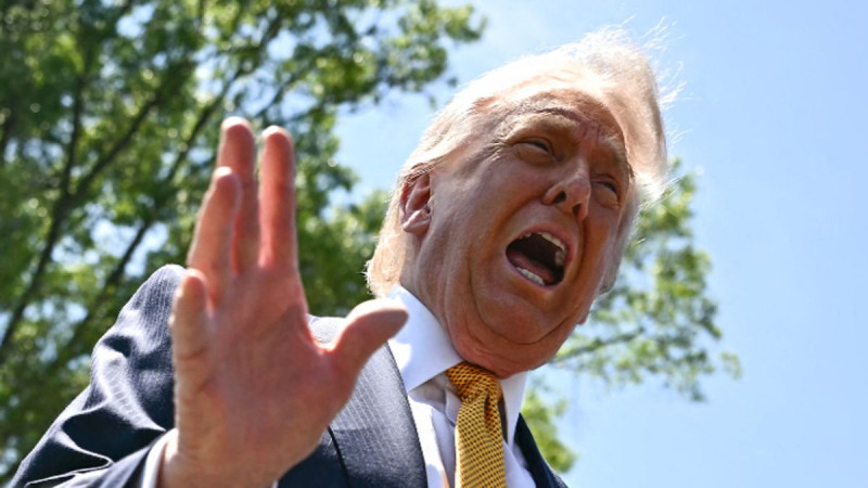 Trump's Truth Social Rant Turns into a Spelling Fiasco
