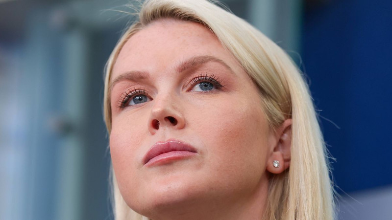 Karoline Leavitt's Lavish Dinner Sparks Outrage Amid Grocery Price Surge