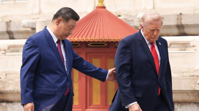 Trump's Health Crisis: Xi Jinping Steps In as Concerns Mount