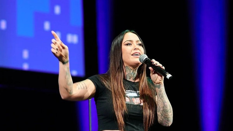 From Punchlines to Provocative Pics: Comedian Cashes In on Adult Content