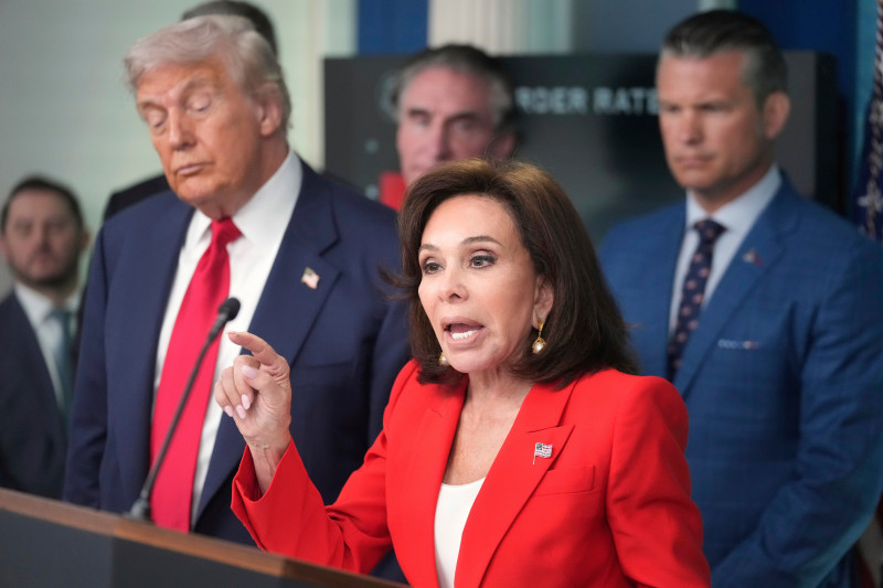 Trump's $1.7 Billion Mystery Fund: Cash for Capitol Rioters?