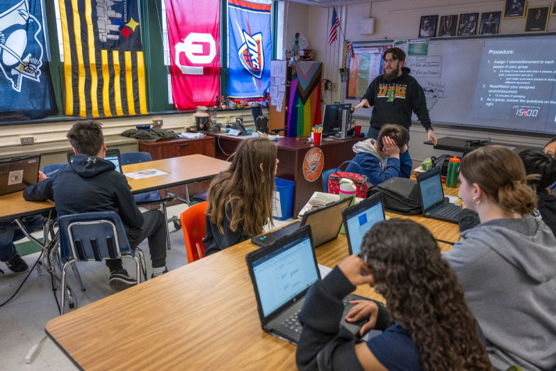 RFK Jr. Slams Screen Time in Schools as Trump Champions AI in Education