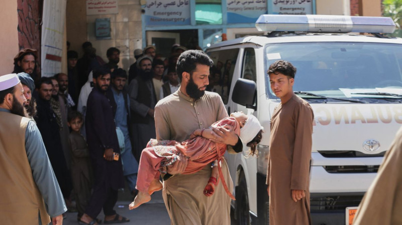 Tragic Truck Flip Claims Lives of 22, Including 10 Children, in Afghanistan