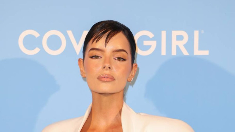 Maura Higgins Strips Down to Jaw-Dropping Bikini at Miami Swim Week