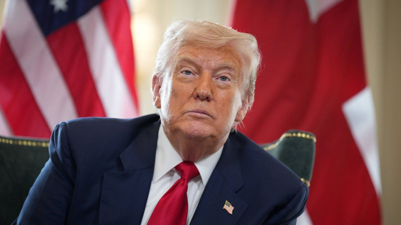 Trump's Midnight Message: 'Sit Back and Relax' as Panic Sets In