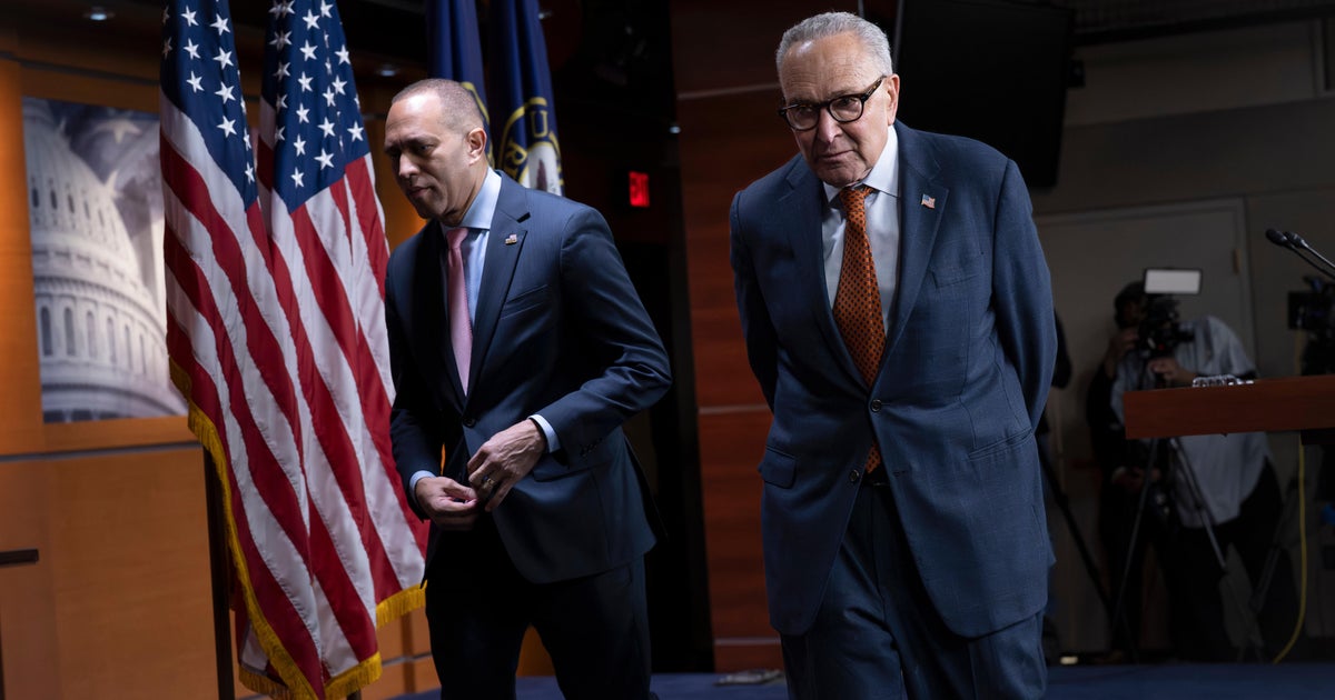 Democrats Dismiss White House's Latest Immigration Proposal as Insufficient, Threatening Homeland Security Funding