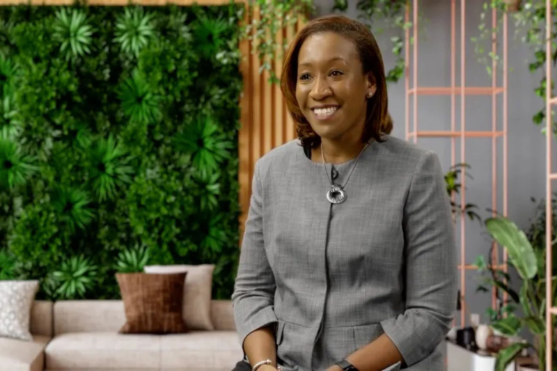 Top Children’s Doctor Almost Missed Out on American Dream — Now She’s Grateful for Parents’ Bold Move
