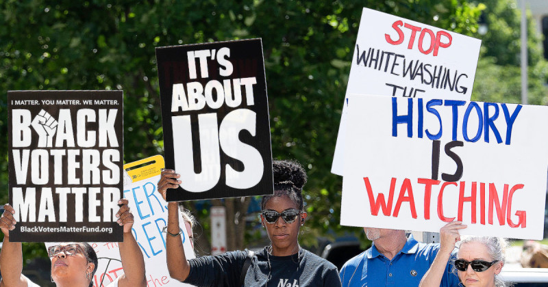 Supreme Court Greenlights Alabama's Controversial Map, Dismantles Majority-Black District
