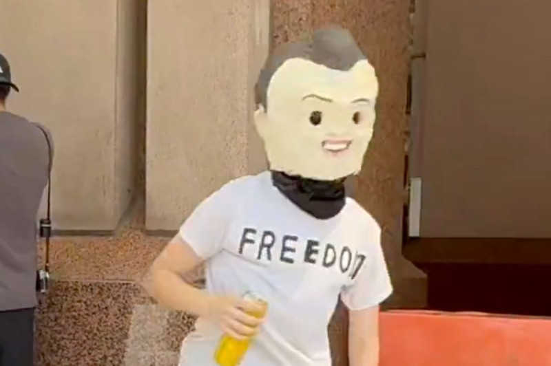 Protester Dons Charlie Kirk Costume, Reenacts Assassination at Erika Kirk's Event