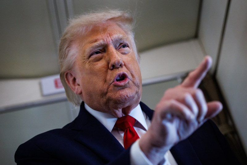 Trump's Economic Approval Rating Plummets to Historic Lows