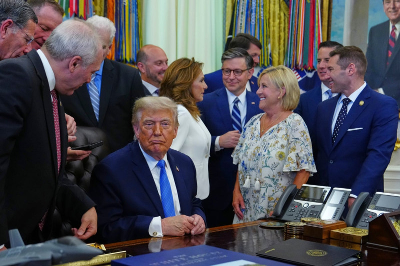 Trump's Medical Exam Shocker: 22 Specialists, Doubles Previous Checkups