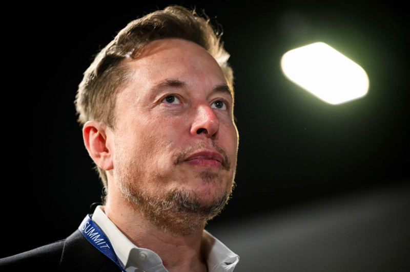 Elon Musk Ignites Chaos Amidst Northern Ireland's Anti-Immigrant Uprising