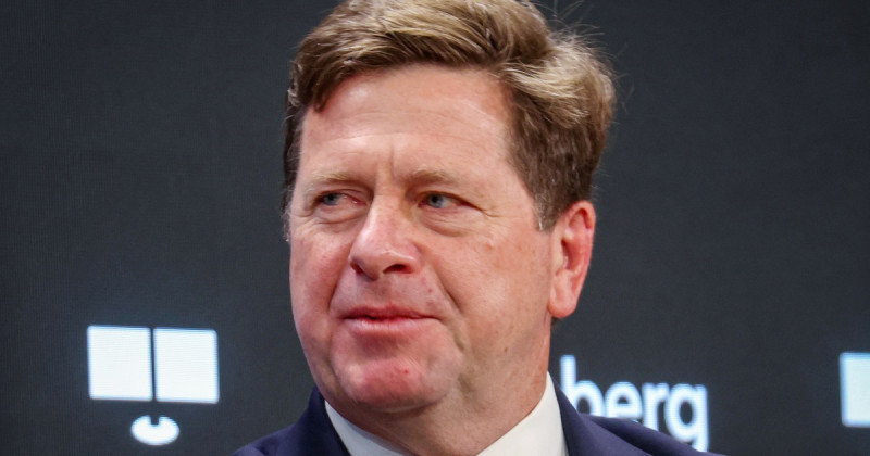 Trump's Shocking Pick: Jay Clayton for National Intelligence Director Amidst Chaos