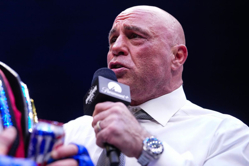 Rogan's Silence on Hokit’s Insult to Michelle Obama Sparks Outrage, White Urged to Act