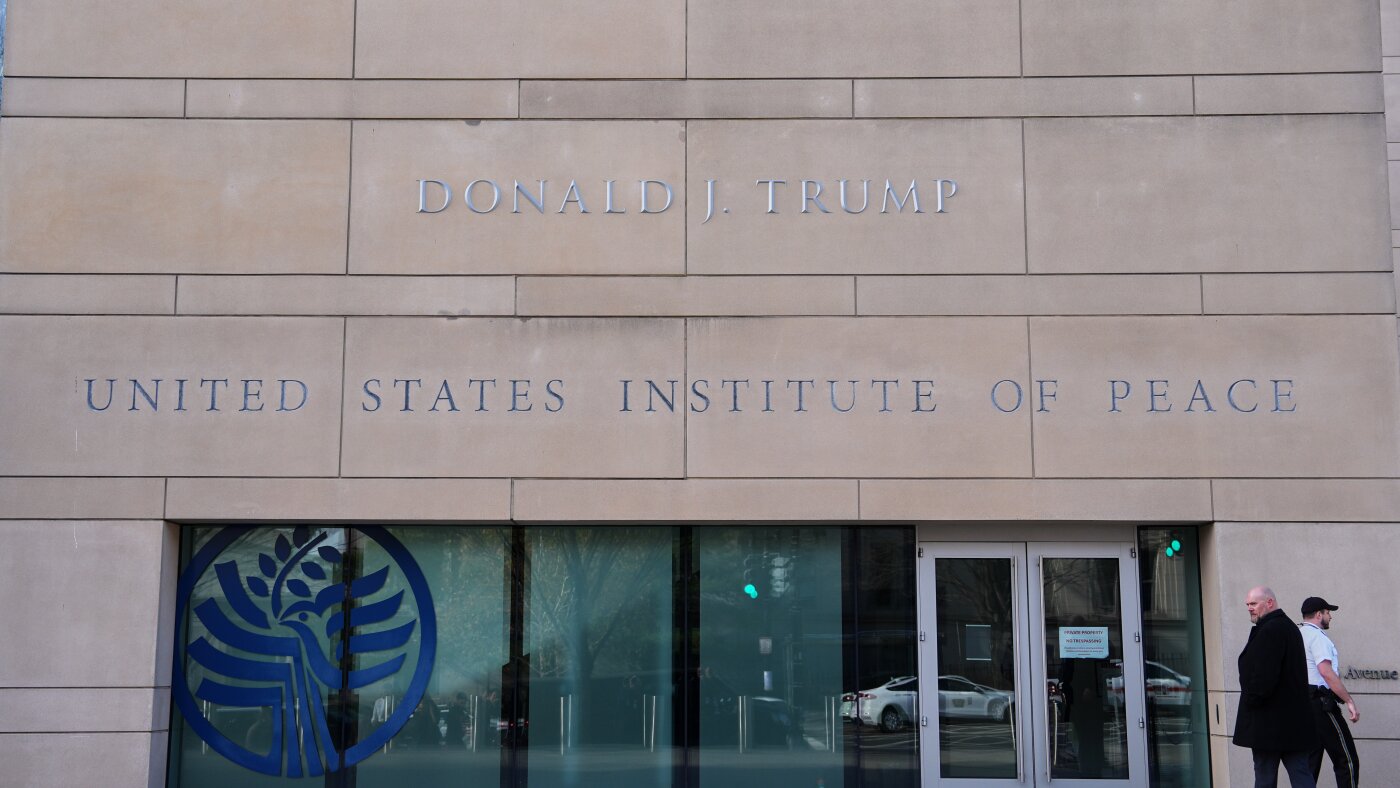 Trump Assembles Global Peace Board Amidst International Hesitation