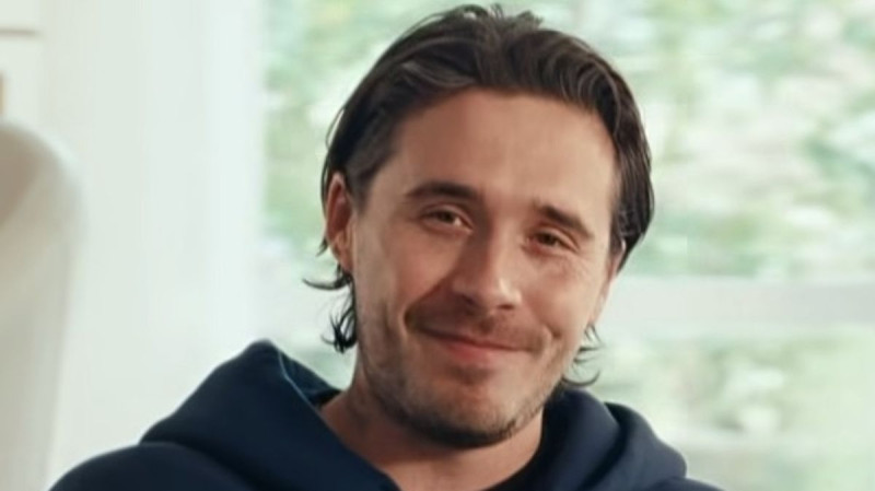 Brooklyn Beckham Stabs Family with New Ad Mocking Feud