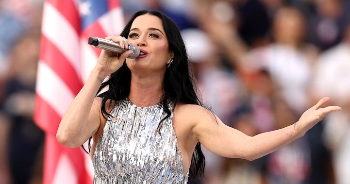 Katy Perry Ditches Exes on Stage, Embraces Justin Trudeau with Open Arms