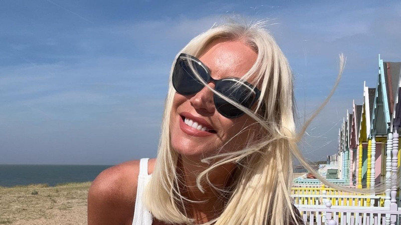 Denise van Outen Strips Down to Jaw-Dropping Bikini, Flaunts Freedom at Essex Beach