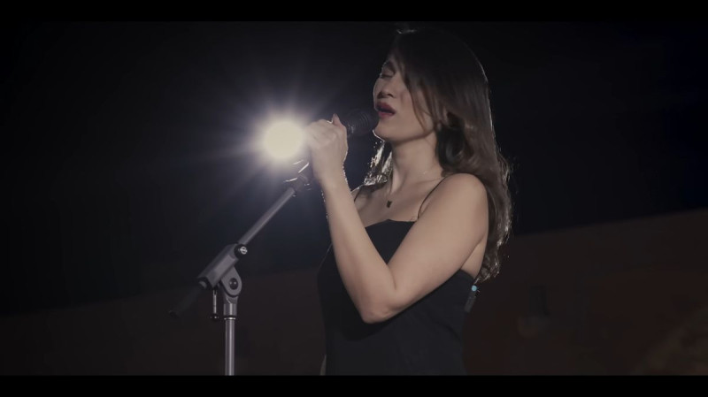 Iranian Singer Faces 74 Lashes for Defying Hijab Rules at Concert
