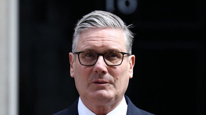 Keir Starmer Bows Out as PM Amidst Internal Chaos and Trump’s Savage Taunt