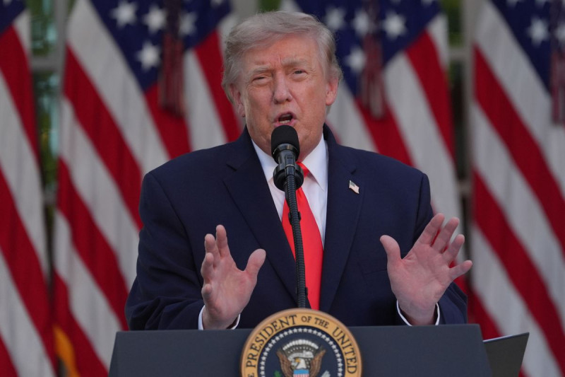 Trump's 'Dum Don' Moment Sparks Viral Mockery Amid Dementia Claims