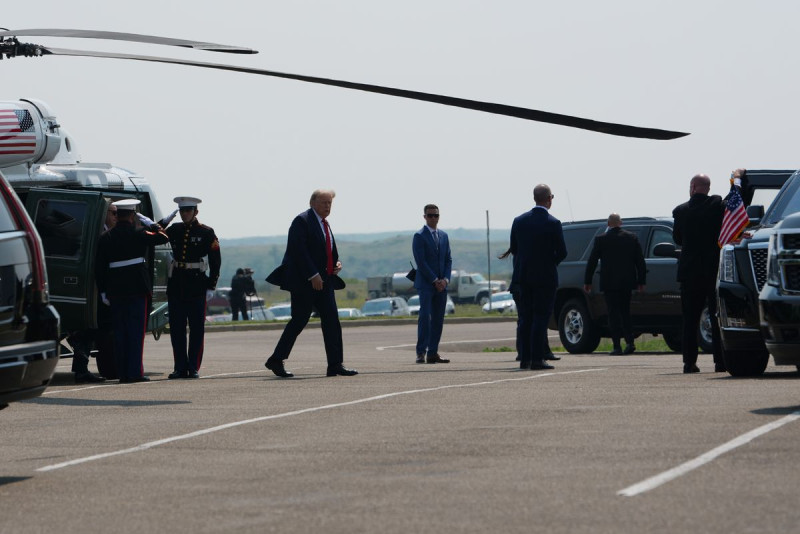 Trump Stumbles Toward Marine One, Health Fears Intensify