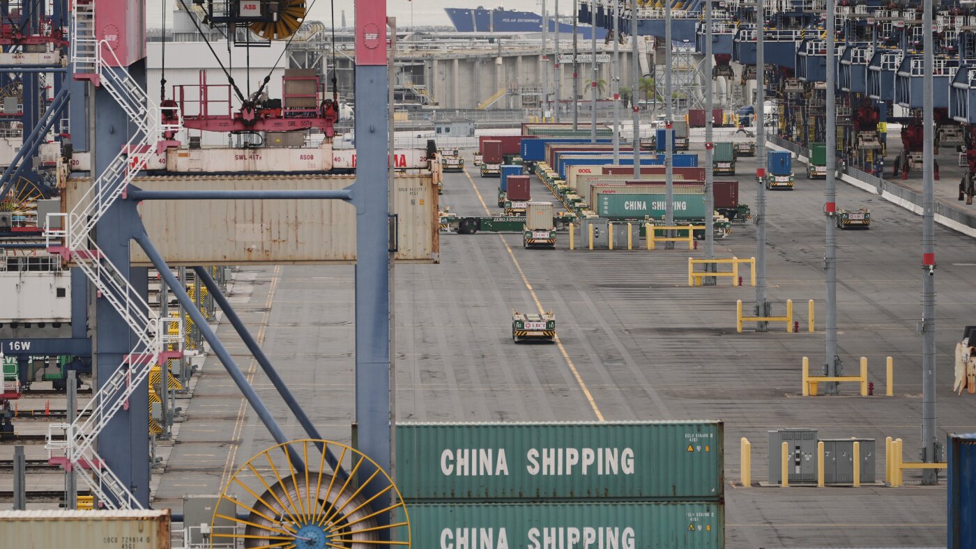 Supreme Court's Tariff Ruling Sparks Refund Frenzy Among Companies