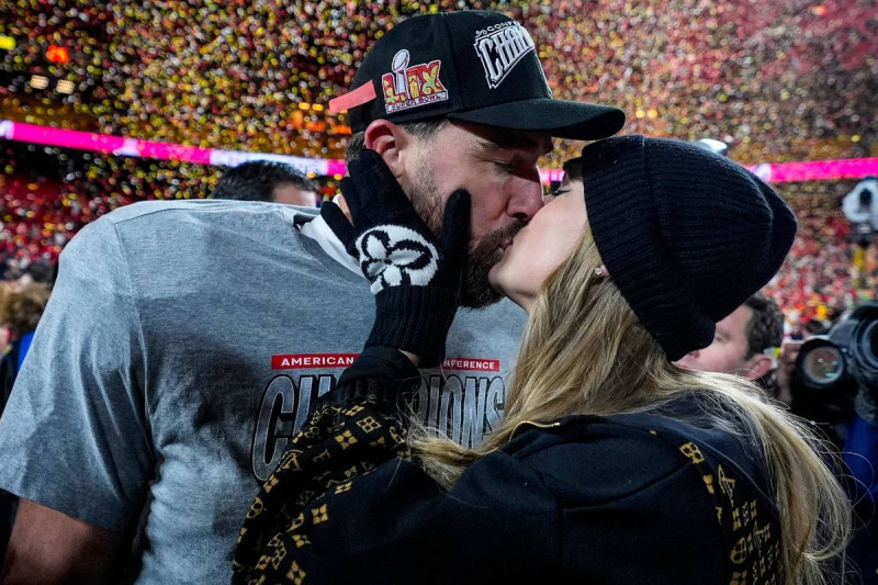 CEO Blasts Wedding Secrets: Adam Aron’s Deleted Post Reveals Taylor Swift and Travis Kelce's Lavish Ceremony