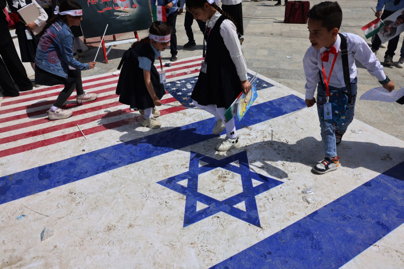 Poll Reveals Half of Democrats Accuse Israel of Genocide Amidst Shifting Political Landscape