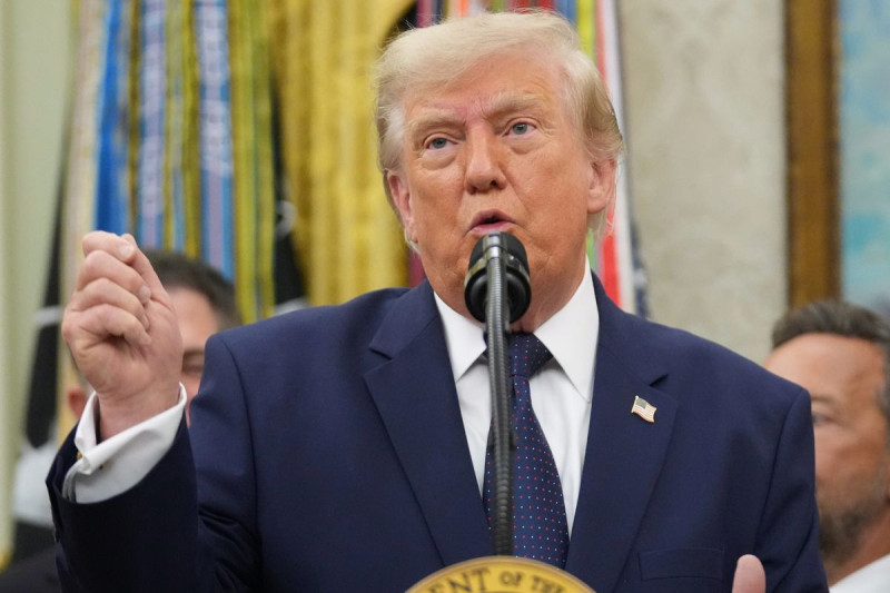 Trump's Bruised Hands Spark Health Fears Amid NATO Summit