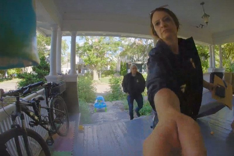 ICE Sends Officers to Man's Home Over Email Rant, Sparks Lawsuit