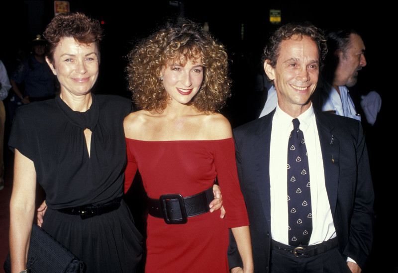 Jennifer Grey Claims Mother Chose Death Over Life After Lung Cancer Diagnosis