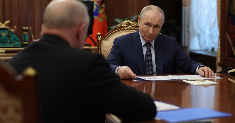 Putin Loses It Over 'Unlawful' UK Courts – Claims 'Politically Motivated' Conspiracy